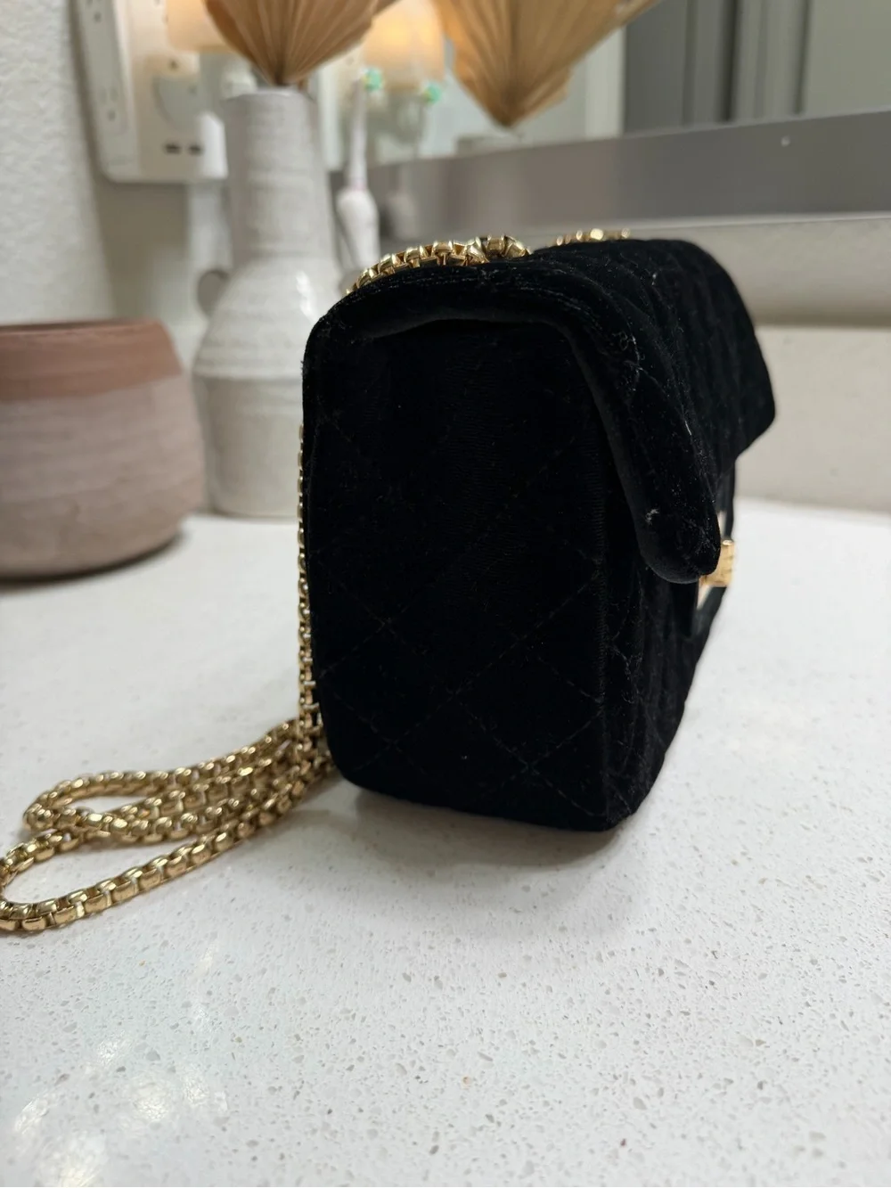 Fashion Nova Black Quilted Velvet Purse with Gold Chain